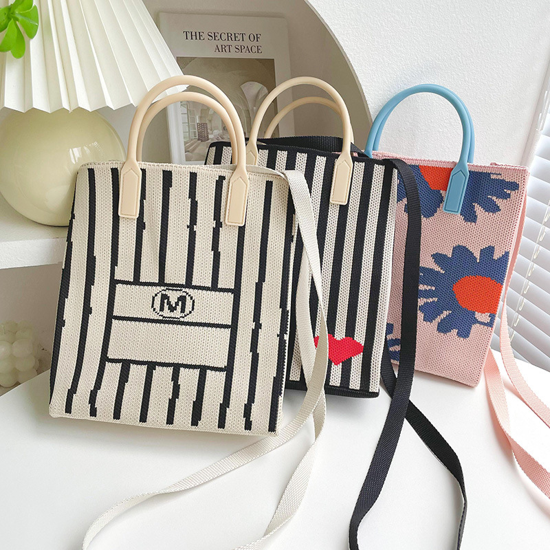 Nicho de diseño simple y versátil mini bolso de teléfono móvil para estudiantes de viaje pequeño bolso portátil de hombro pequeño bolso cuadrado para mujeres