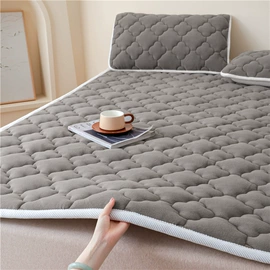 四件套;床罩床笠;纤维被