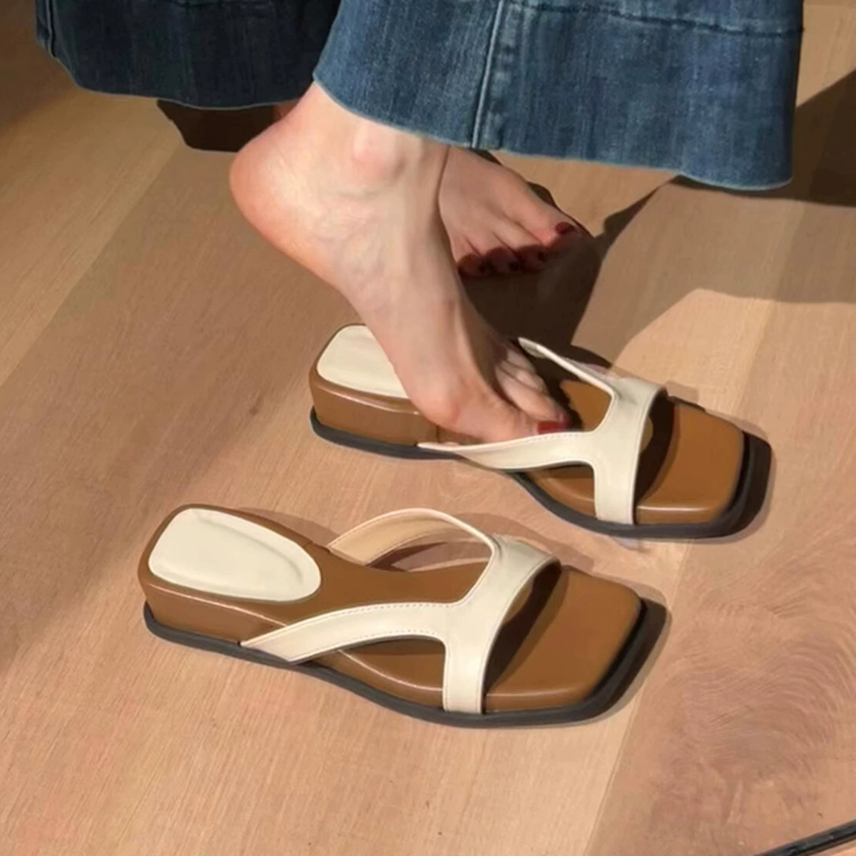 Версия из натуральной кожи ~ Простая верхняя одежда в корейском стиле, женские тапочки на толстой подошве, простые сандалии с открытым носком из натуральной кожи в стиле ретро на мягкой подошве