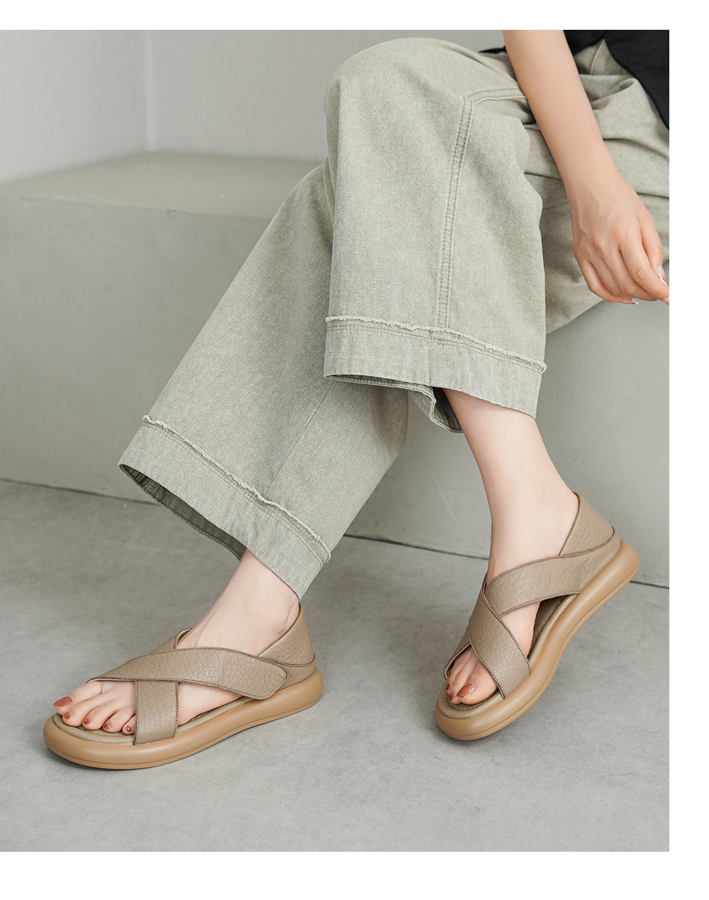 Sandal nữ hở mũi đế dày da cừu phong cách đơn giản, quai dán tiện lợi — màu be chi tiết 6