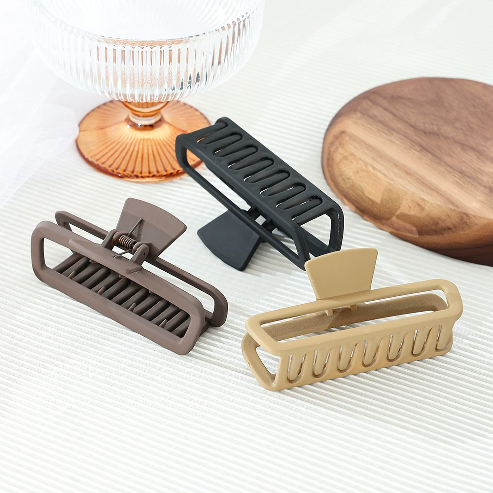 Rectangular crab pin, shark, simple and elegant design, high-quality style