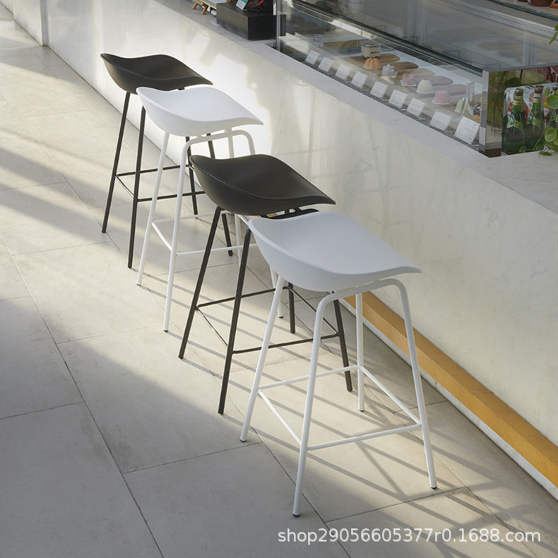 Factory wholesale creative wrought iron bar chair subnet red ins high bar stool Nordic Net red plastic bar chair