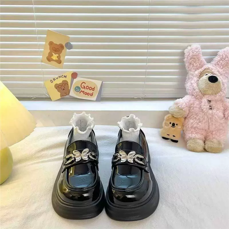 JVBG Кожаные туфли в британском стиле, женская обувь 2023 Осенние новые лоферы-каффы на толстой подошве универсальные туфли Mary Jane