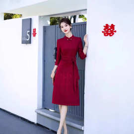旗袍新款2025春夏改良年轻高贵喜婆婆婚宴装高档婚礼妈妈洋气礼服