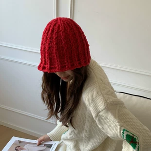 Вязаная шапка с бантом и косами с ушками осень-зима