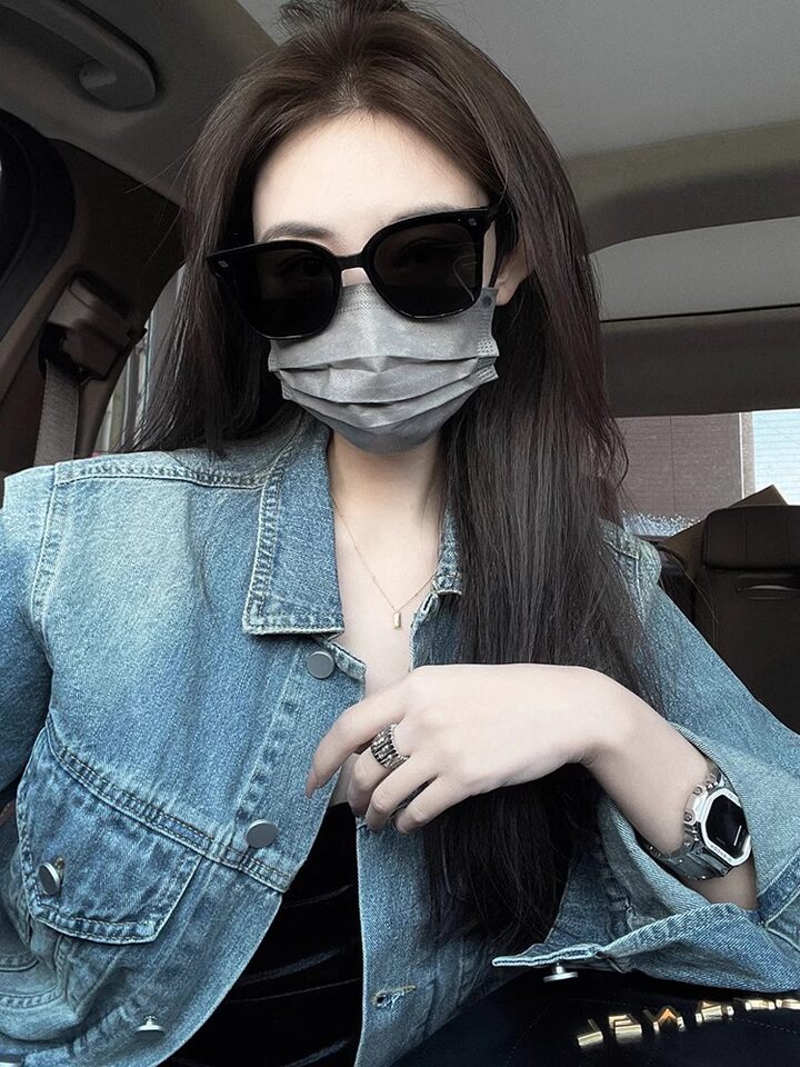 Áo khoác denim ngắn dáng rộng cổ polo cho nữ, dài tay, phong cách giản dị — Áo khoác bò dài tay, Màu nâu (trà nâu), màu xanh chi tiết 25