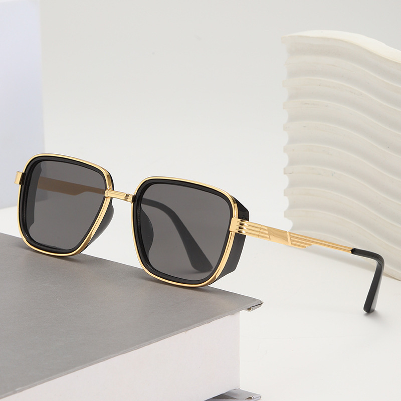 European and American Retro Steampunk Style Metal Square Sunglasses for Men and Women with Round Faces, Slimming Look Hip-Hop Disco Sunglasses