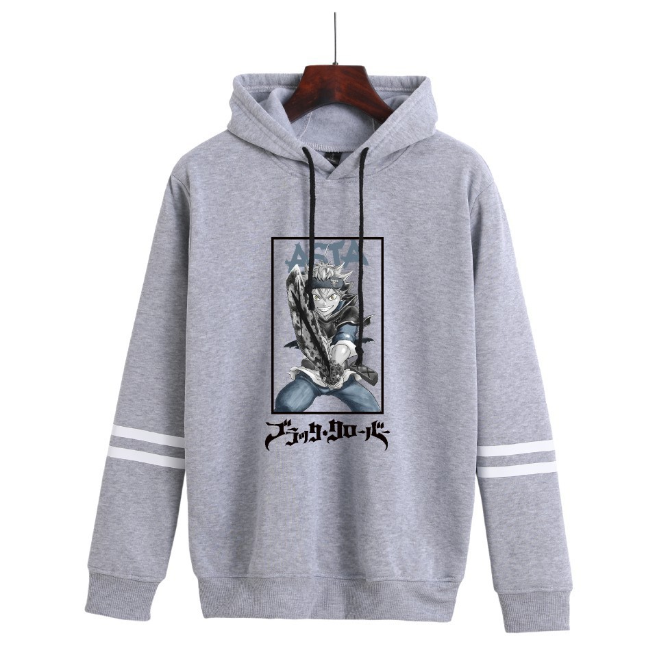 Nuevo estilo transfronterizo popular popular japonés riman black de cuatro hojas-Black Clover más suéter con capucha de terciopelo para mujer