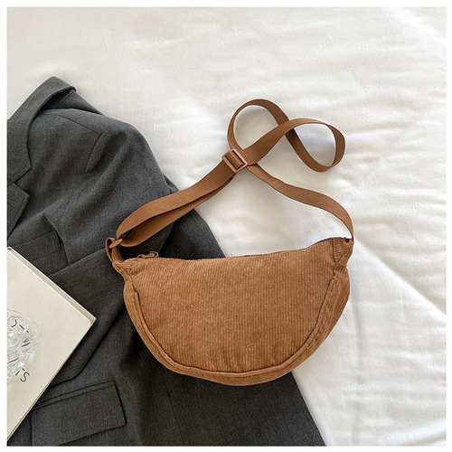 Daily single order Uhome same style dumpling-shaped corduroy autumn/winter new women's shoulder bag men's crossbody bag armpit bag lightweight