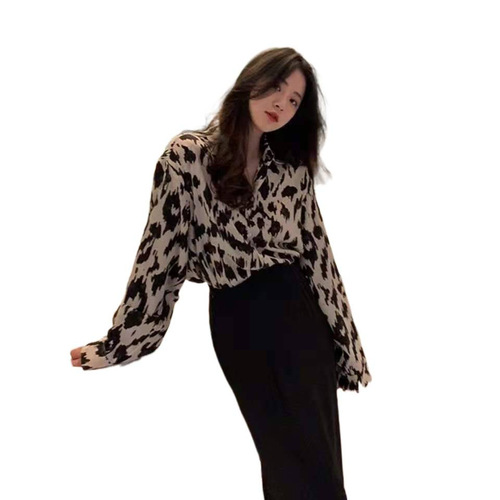 Plus-size women's streetwear shirts and skirts for autumn and winter, fashionable, slimming, stylish, professional temperament, mature woman style set