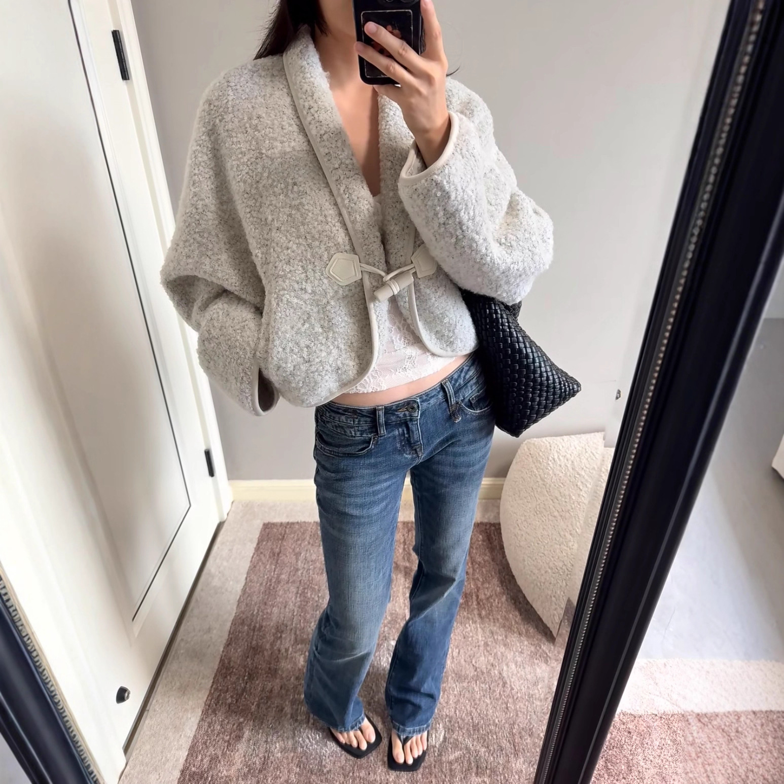 In-Stock Vintage Autumn and Winter Short Wool Coat with Dropped Shoulders and Unique Horn Button Design, Loose Fit, for Women