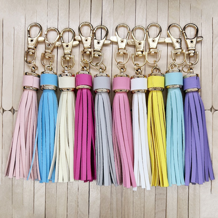 Polyurethane pendant with tassels