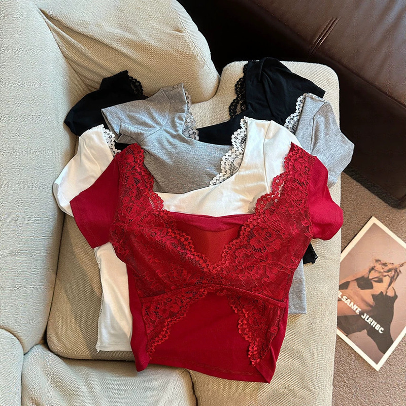 Sexy lace backless short-sleeve T-shirt for women, 2026 summer new style, with chest pads, suitable for outer wear, cropped top