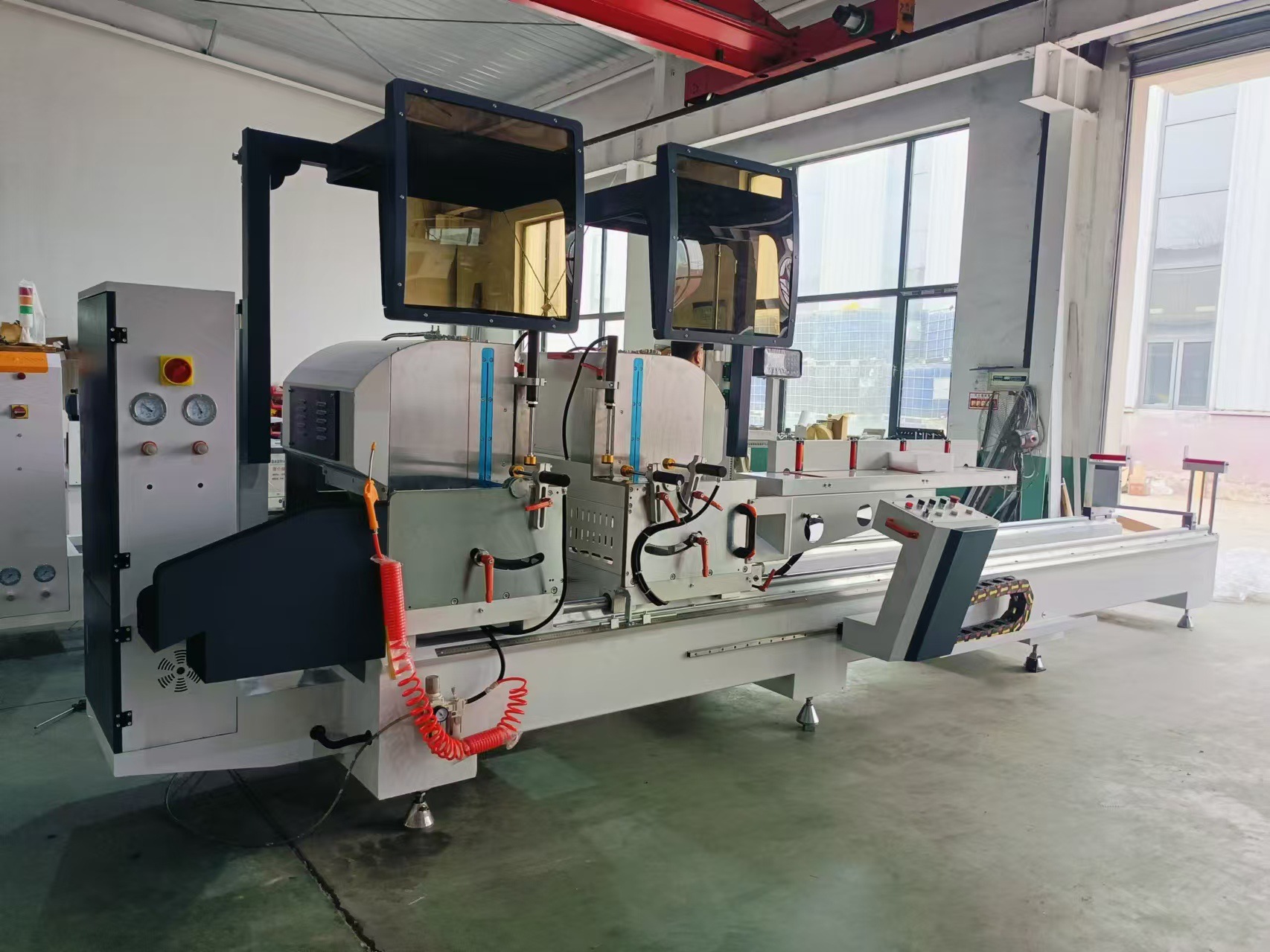 6858b221f08a9ca4f11e2df9537bcc