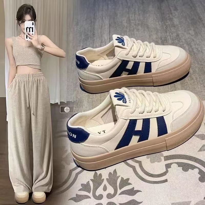 Zapatos blancos 2025 nuevo estilo de primavera y otoño nicho de diseño retro de altura de skate zapatos deportivos de moda casual