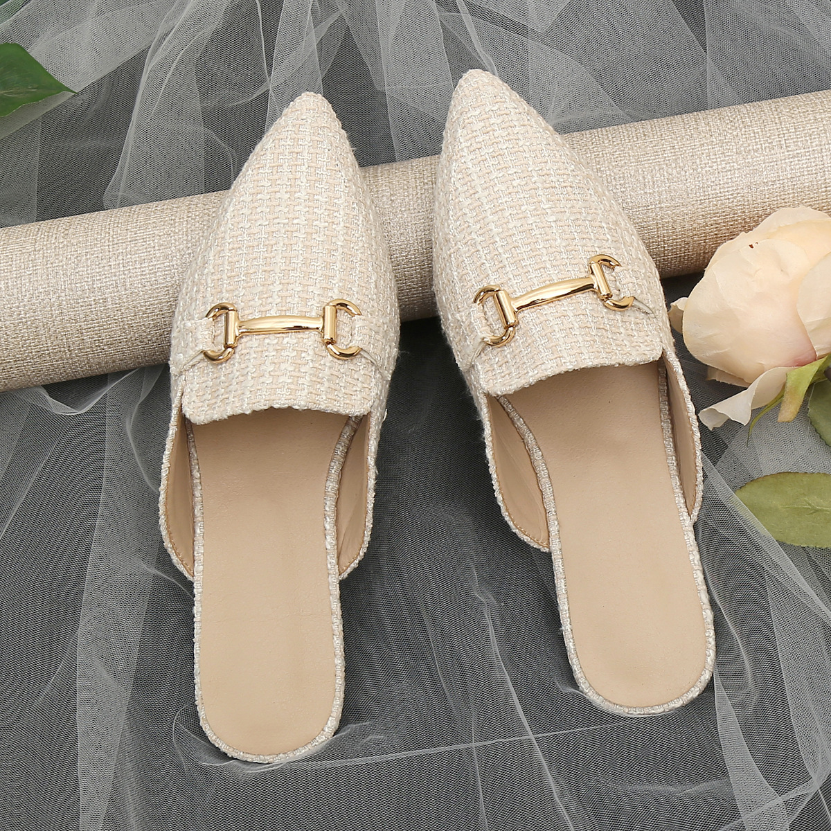 Grenzüberschreitender Sommer, kleiner Duft, modische Damen-Einzelschuhe mit flachem Boden, spitzer Zehenbereich, leerer Baotou-Half-Drag-Außenhandel_voghion.com