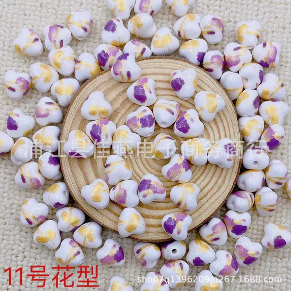 Heart -shaped flower ceramic beads [11]
