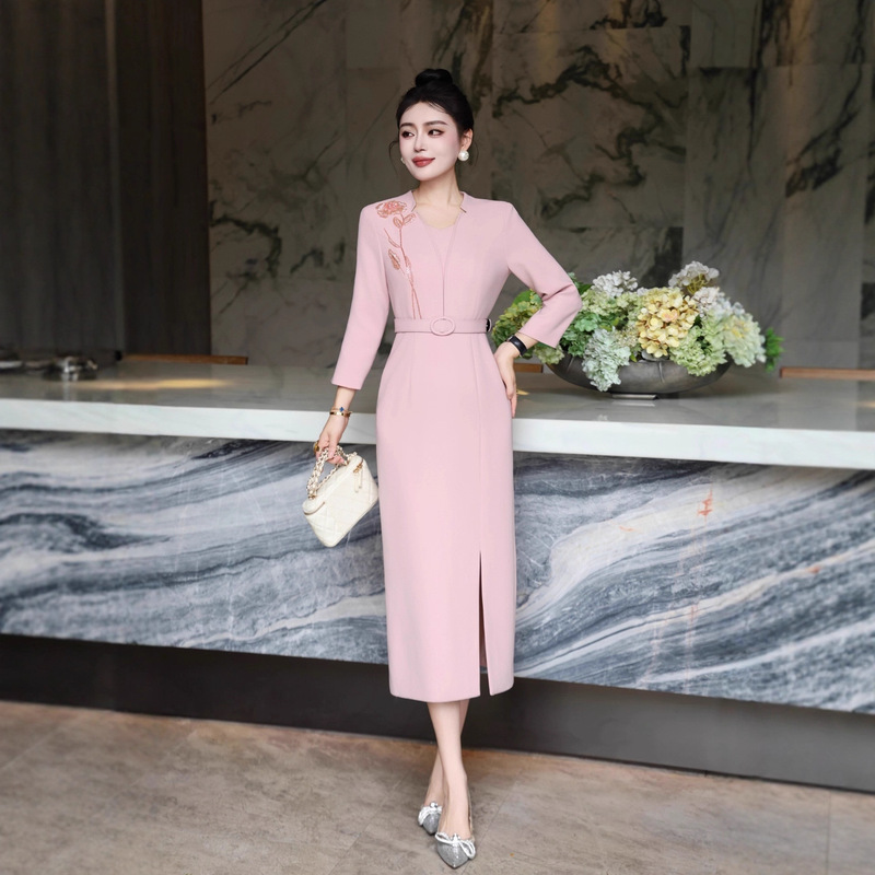 Embroidered Waist Slit Dress, Elegant Long-Sleeved Mid-Length One-Step Skirt, Ladylike Banquet Skirt for Women