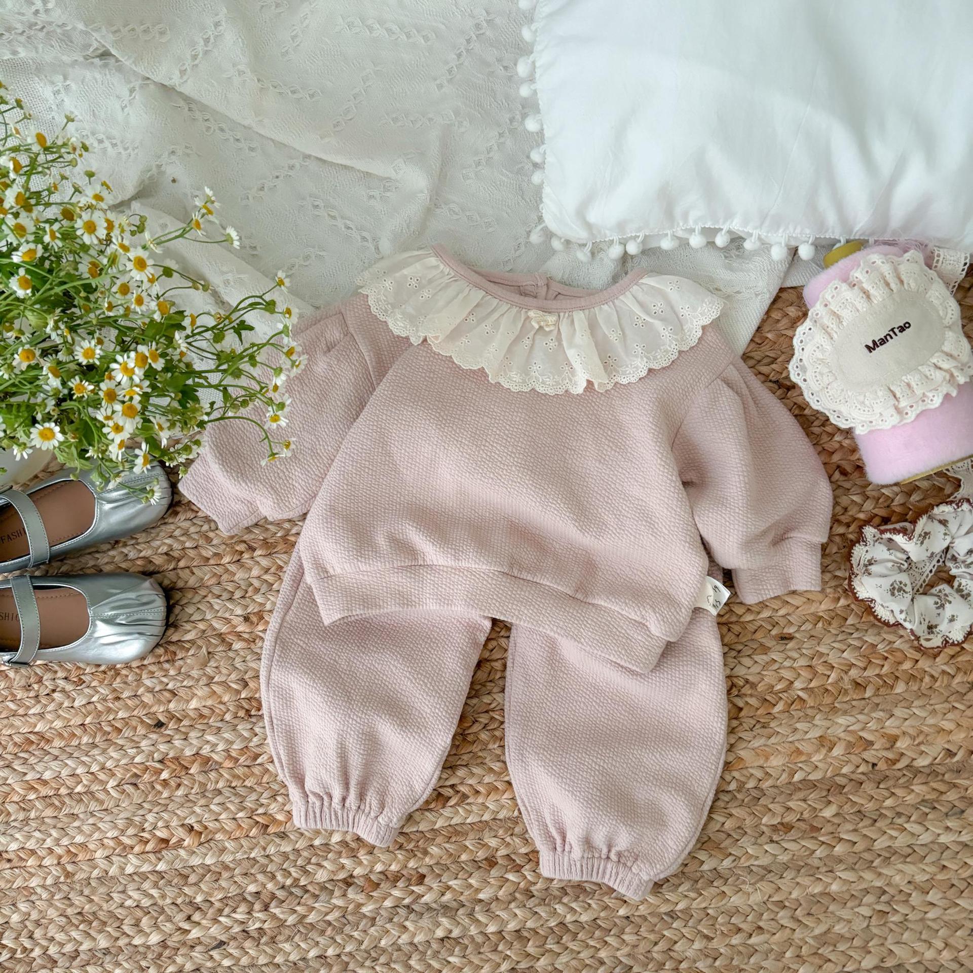 Ropa de primavera para niños, estilo occidental, traje de niña linda coreana, traje de primavera nuevo, traje de encaje de dos piezas para bebé femenino