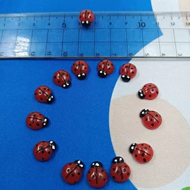 树脂工艺品;钥匙扣及钥匙扣配件