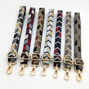 �¿��ɫ���^2.5�� �����������֙C����ˮ�����б��μ���Q��