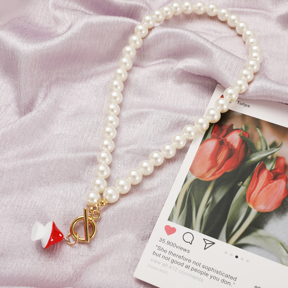 fashion alloy mushroom pendant pearl necklace