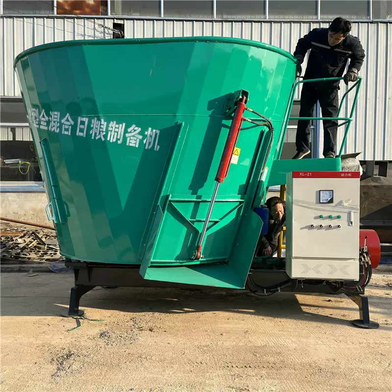 立式固定式TMR饲喂机9立方全日粮混合搅拌机牛羊马养殖拌料机