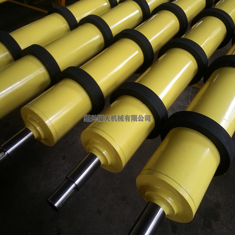 761 conveyor rollers with rubb