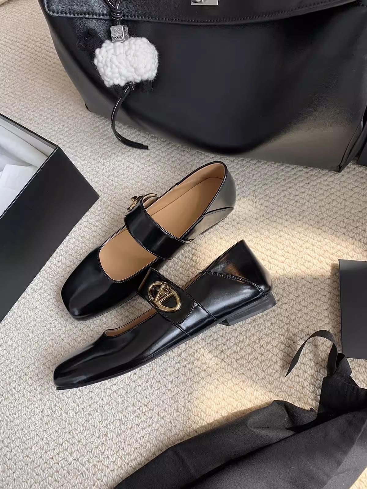 Madre de uva de piel de vaca con el estilo retrógrado francés una palabra con velcro Mary Zhen boca plana zapatos de una sola mujer