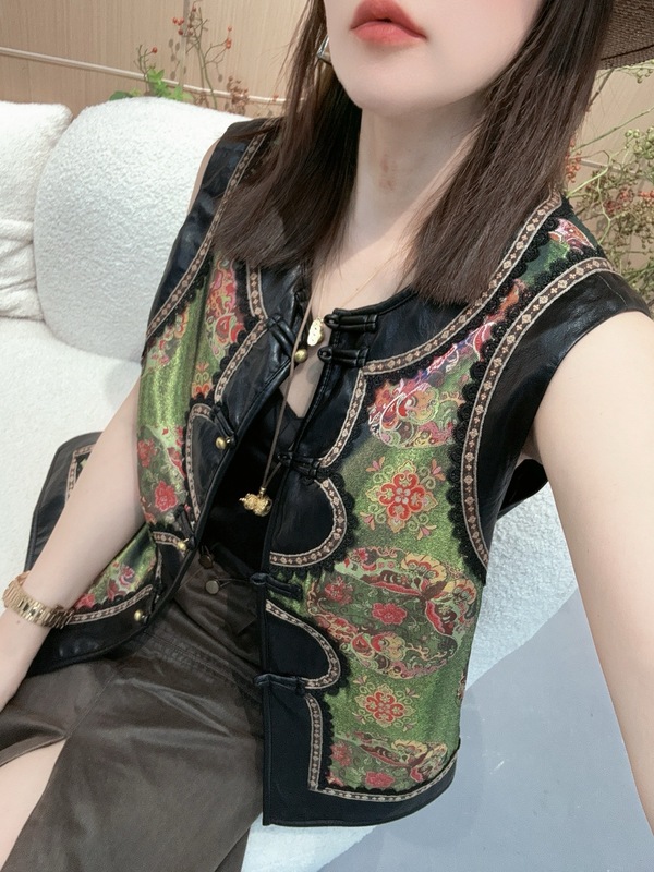 新中式设计感复古马甲2025秋季新款时尚减龄印花无袖坎肩上衣叠穿|undefined