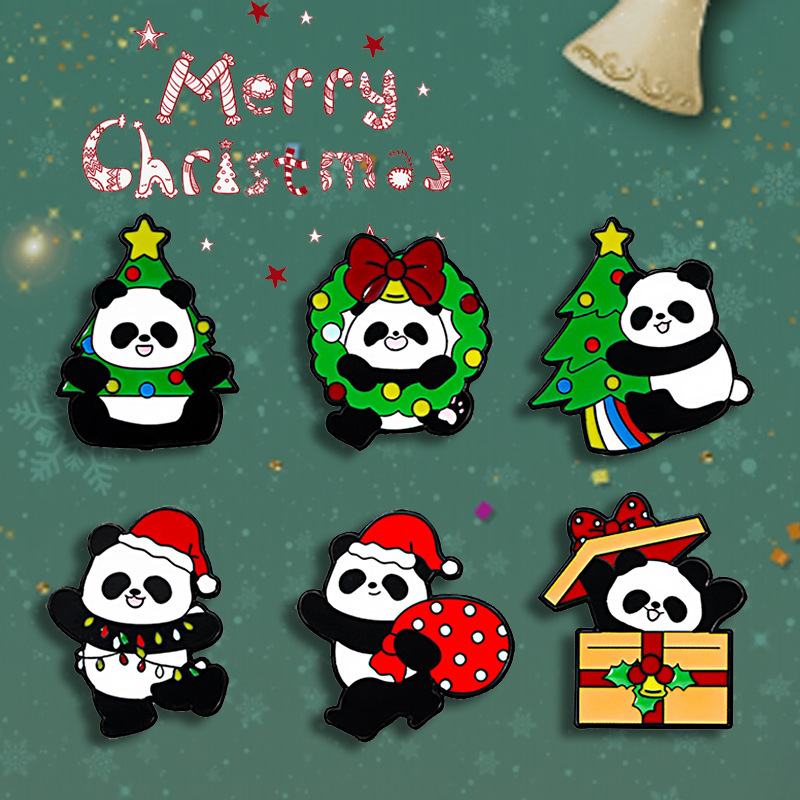 Christmas Panda Shape Small Gift Metal Badge Cute Clothing Accessories Brooch Couple Gift Bag Decoration Christmas Panda Shape Small Gift Metal Badge Cute Clothing Accessories Brooch Couple Gift Bag Decoration