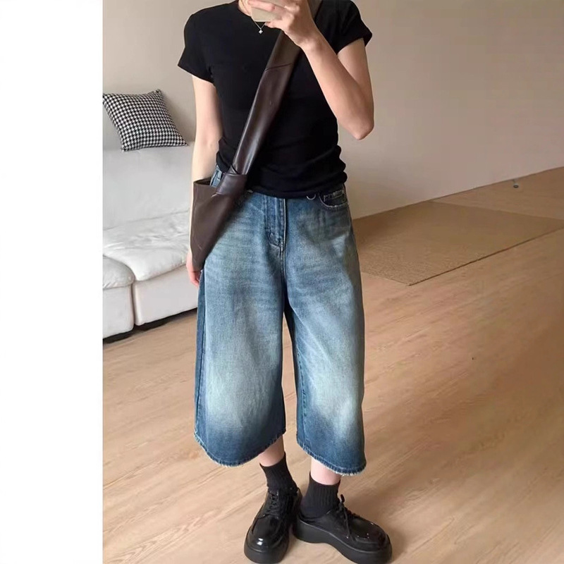 Plus-Size American Retro Cropped Denim Shorts for Women, Summer High-Waisted Loose Shorts with Drape Effect, Versatile Wide-Leg Straight Mid-Length Pants Plus-Size American Retro Cropped Denim Shorts for Women, Summer High-Waisted Loose Shorts with Drape Effect, Versatile Wide-Leg Straight Mid-Length Pants