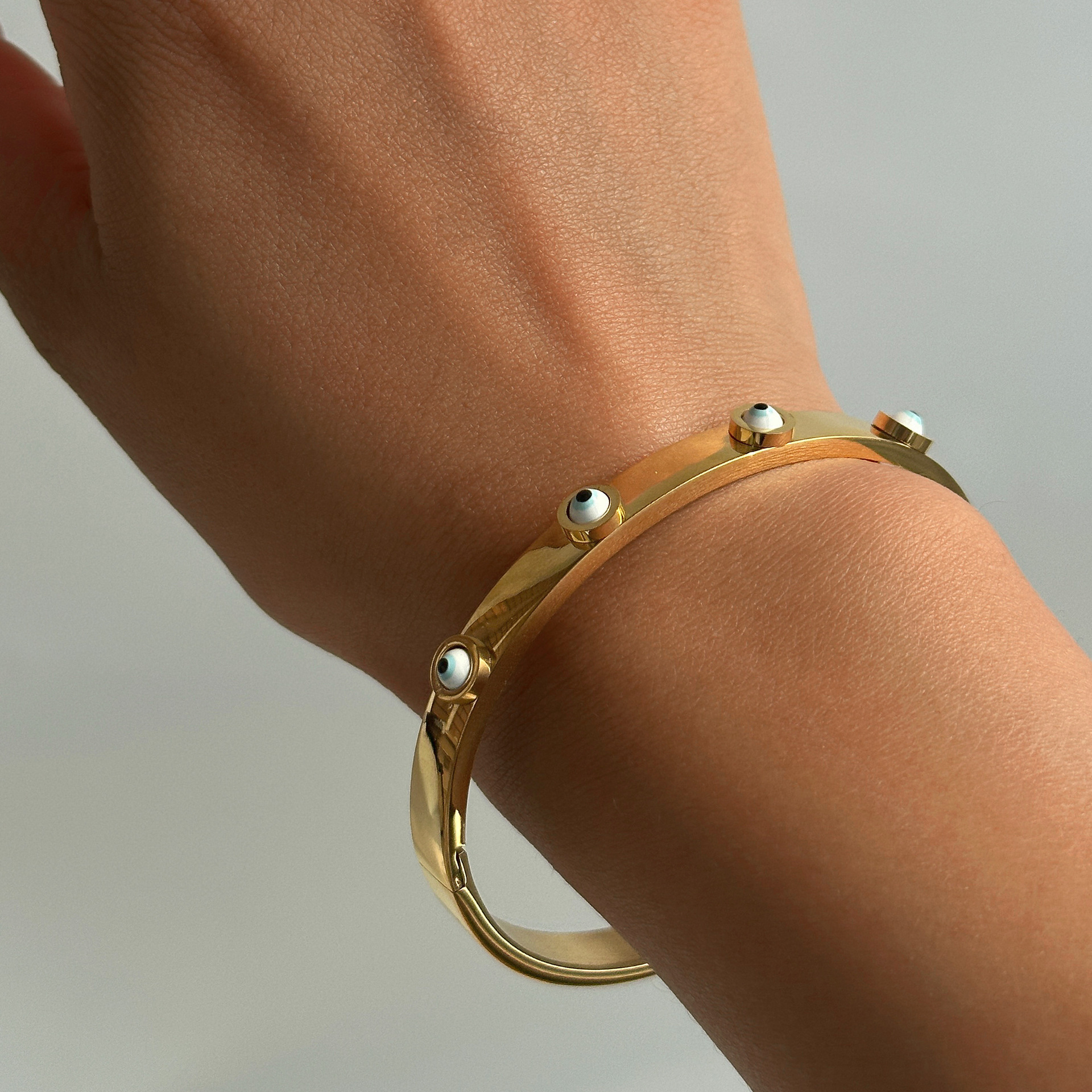 Women'S Gender Wholesale Simple Style Eye Titanium Steel 18k Gold Plated Zircon Bangle