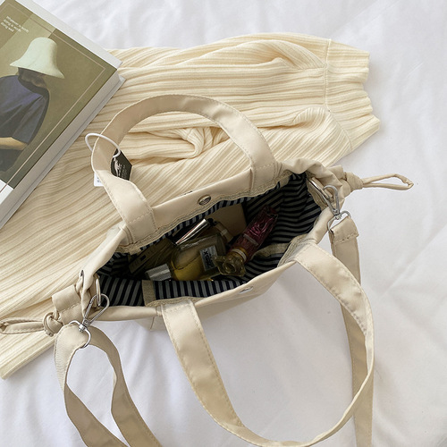 [Manufacturer Wholesale] 2024 New Foreign Trade Bags Korean Style Kangaroo Fashion Shoulder Bag Drawstring Trendy Crossbody Bag