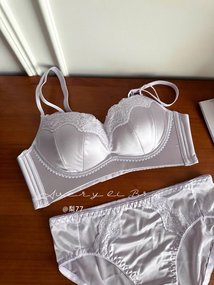 Moonlight purple suit