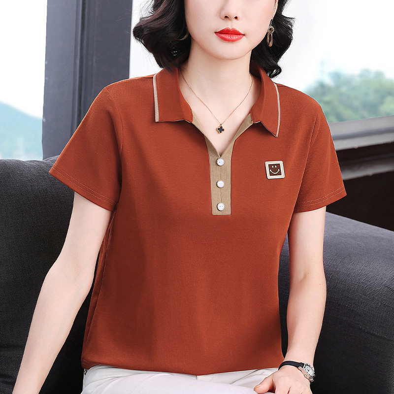 Mom's Summer Clothing 2026: Fashionable Lapel Top with Label, Loose Fit, Color-Blocking, Casual Versatile T-Shirt, Tummy-Concealing and Slimming Mom's Summer Clothing 2026: Fashionable Lapel Top with Label, Loose Fit, Color-Blocking, Casual Versatile T-Shirt, Tummy-Concealing and Slimming