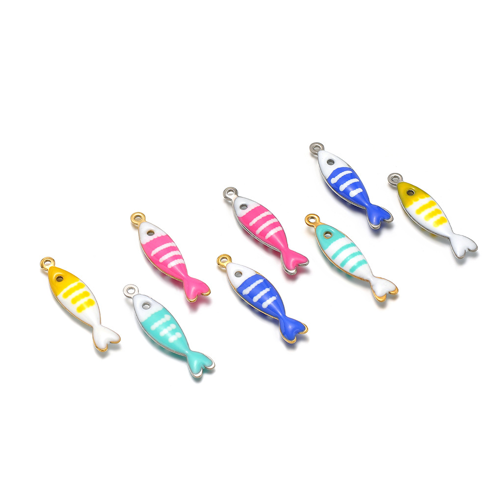 20 PCS/Package Quantity 304 Stainless Steel Material 20 PCS/Package 5 * 14mm 304 Stainless Steel Fish Pendant