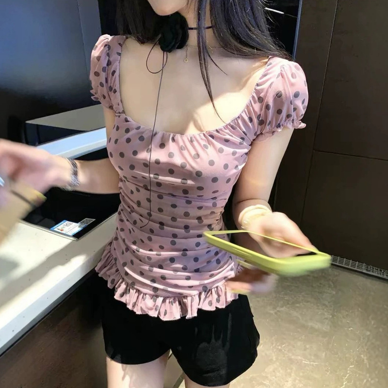 Super cute and retro-style polka dot puff sleeve T-shirt for women, summer sweet lace ruched waist short-sleeve top Super cute and retro-style polka dot puff sleeve T-shirt for women, summer sweet lace ruched waist short-sleeve top