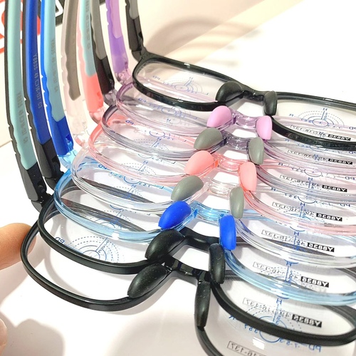 新品蔡司儿童硅胶防滑眼镜架眼科推荐近视弱视抗菌防护儿童眼镜框