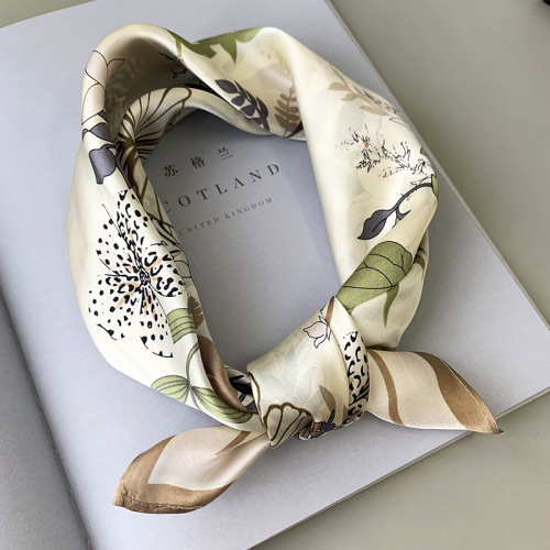  early spring new flower pattern mulberry silk small silk scarf, stylish collarbone decorative scarf, scarf and scarf