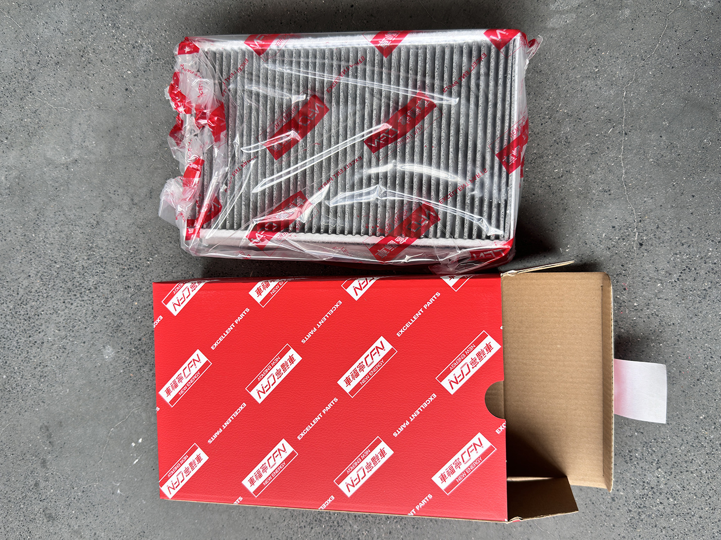 Suitable for Tesla Model 3/Re-New 3Y/Y Air Conditioning Filter Element 1813371-00-B Activated Carbon Air Conditioning Filter