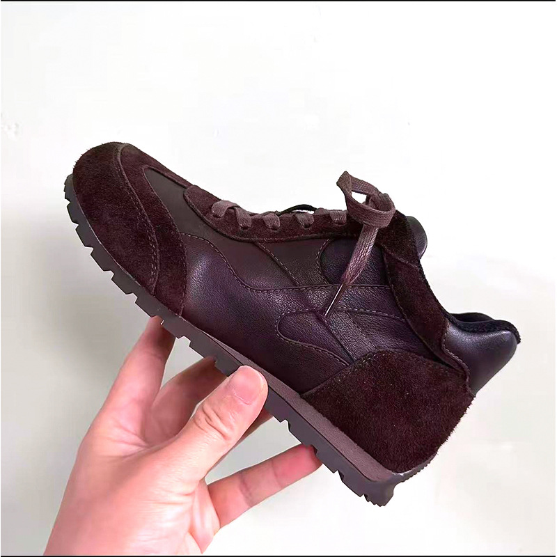 2025秋季新款真皮牛皮鞋女软底洋气百搭运动休闲板鞋高帮透气