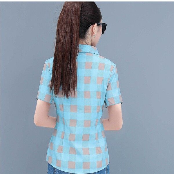 Blue spring shirt for leisure