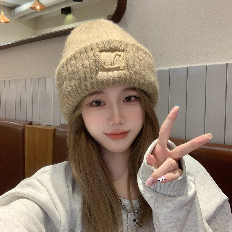 카키색