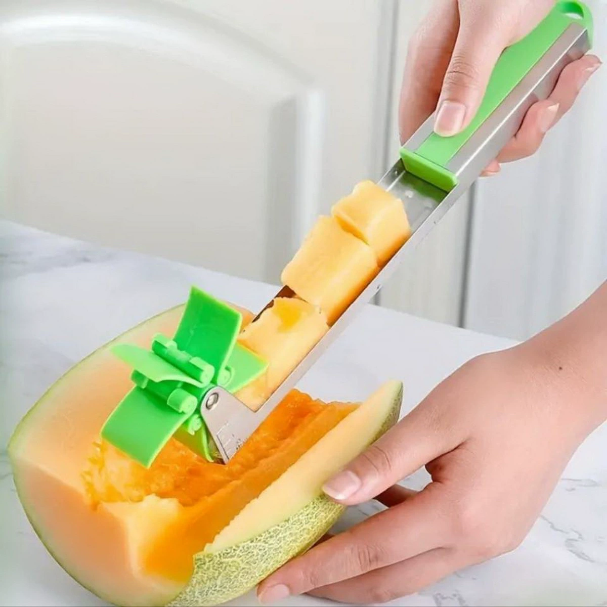 Cross-border watermelon cutting machine stainless steel windmill design cut watermelon kitchen gadget salad fruit slice tool
