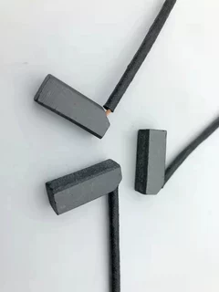 厂家供应 发电机碳刷 碳刷架批发 8X10X25 碳刷 发电机配件
