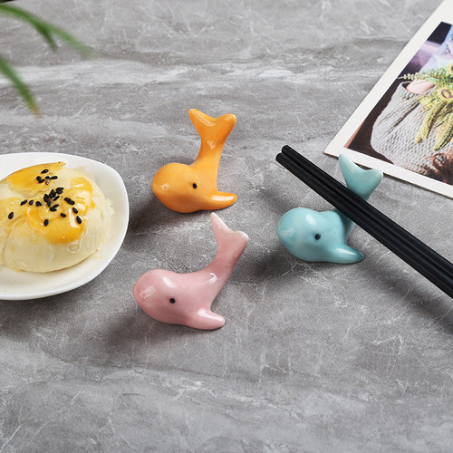 Japanese-style small whale household chopstick holder creative ceramic chopstick stand hotel restaurant dining table tableware daily accessory chopstick rest