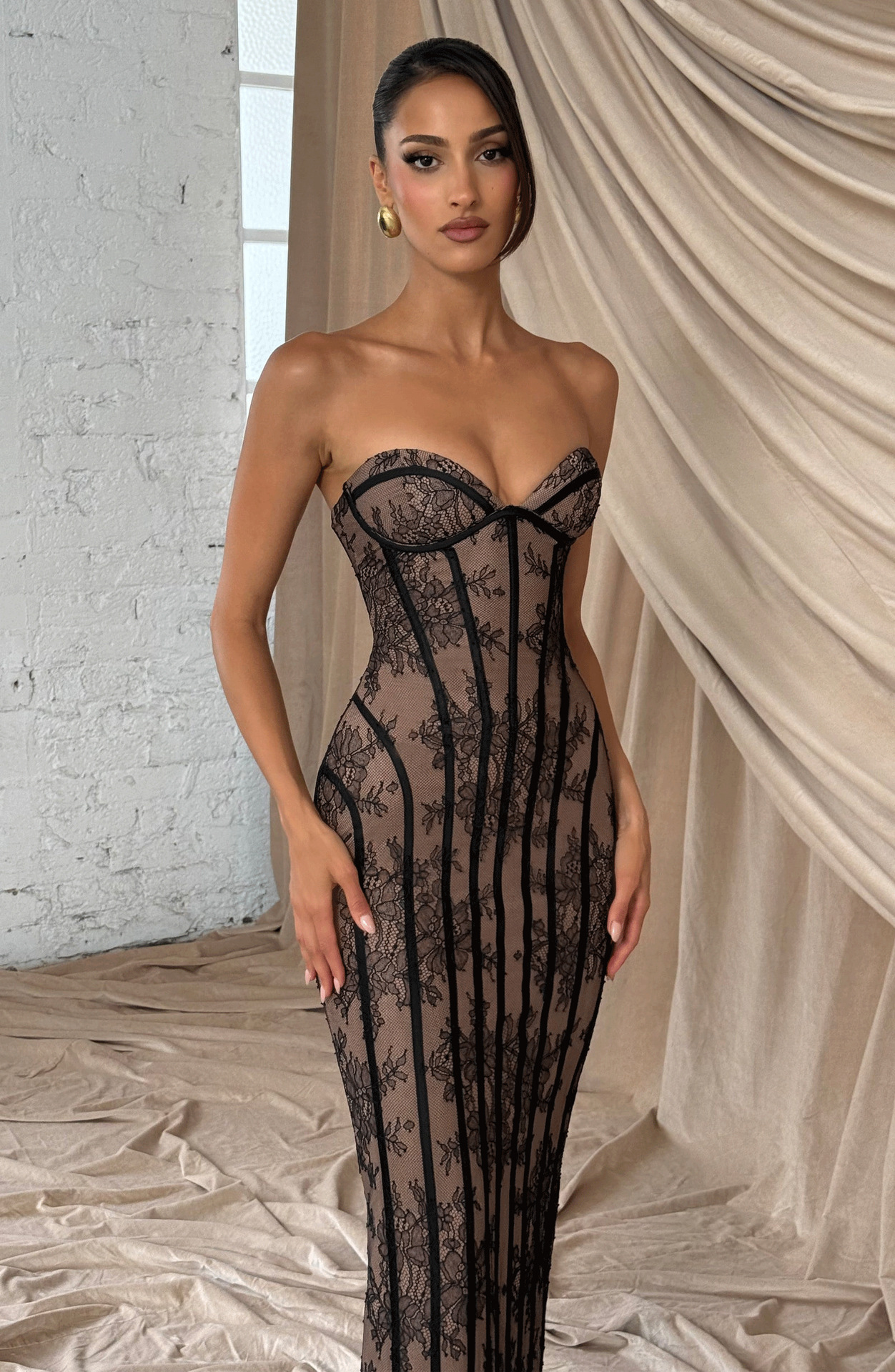Elegant Lace Long Bodycon Dress For Evening Parties - Stunning High-Waisted Corset Design With Sheer Mesh & Floral Embroidery​_ecoleips.com