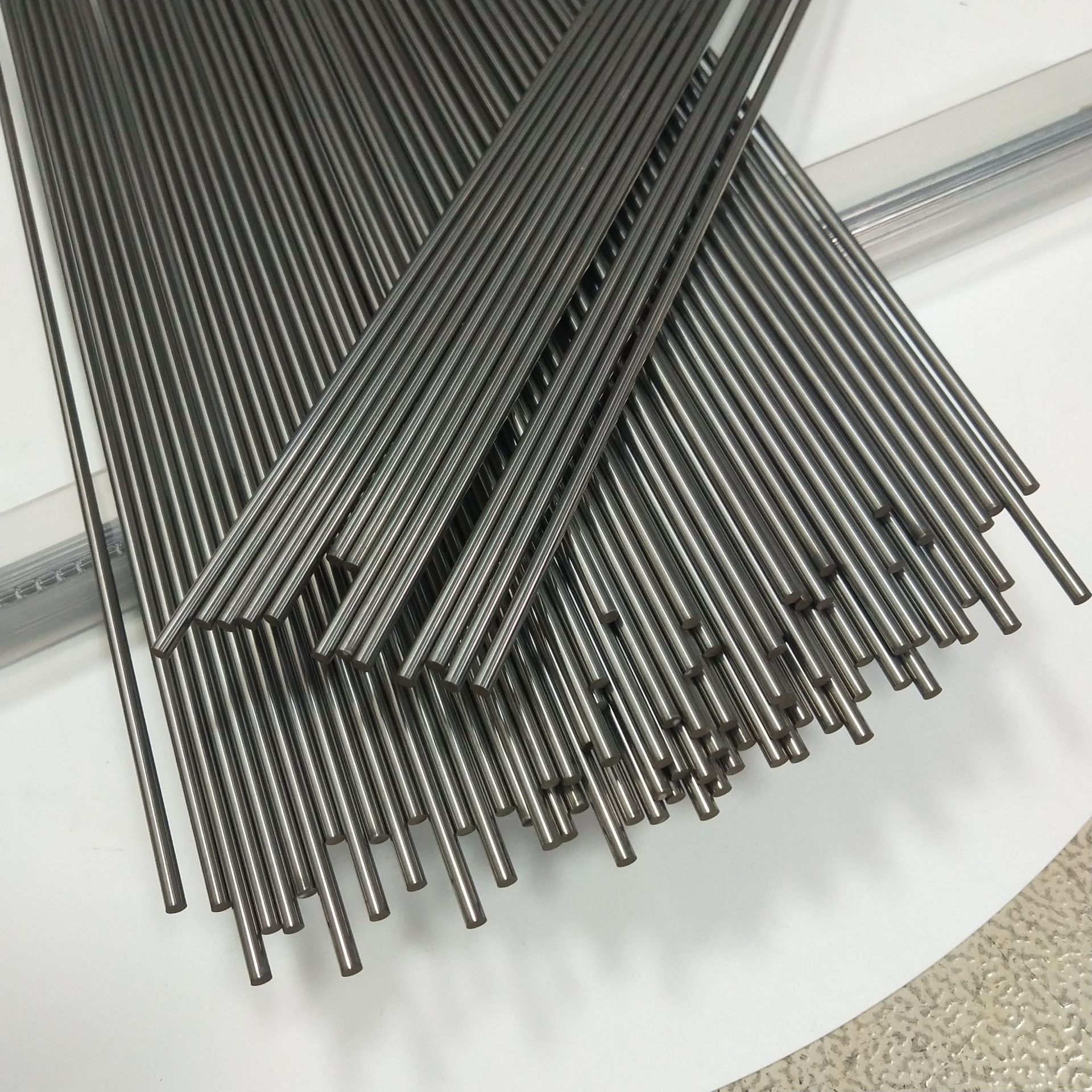 细小规格钨钢棒 珍珠钨钢合金打孔针 直径0.5*150-直径0.7*150