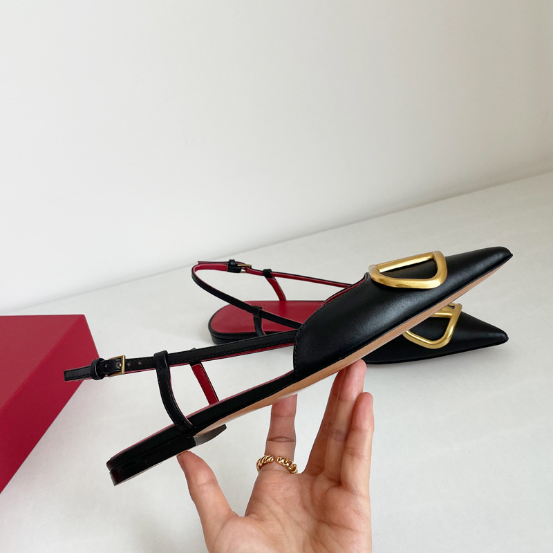 猫跟金属V扣尖头高跟鞋2025新款平底后空包头职业细跟一字凉鞋女